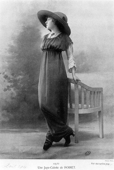 A divided skirt by Paul Poiret (April 1911) by Felix Studio